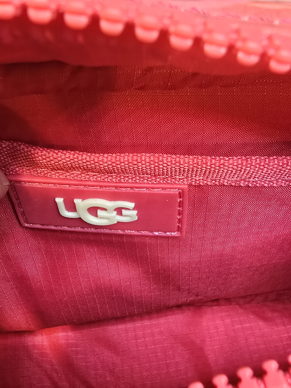 UGG Janey Clear And Plush Crossbody Bag - Picture 10 of 10
